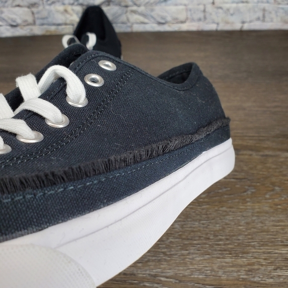 New Converse Jack Purcell Low 'Trail to Cove' - Picture 11 of 11